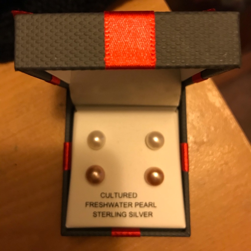 Sterling silver with pearl earrings